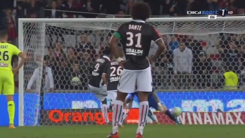 马斯坦托诺：维尼修斯给阿隆索道过歉了，梅西永远是GOAT（马斯坦托诺称维尼修斯已向阿隆索致歉，梅西永远是史上最佳）