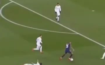 足球世界杯票务系统再次崩溃，球迷疯狂涌入（世界杯售票平台再宕机，海量球迷蜂拥抢票）