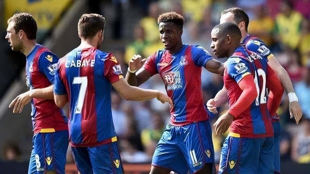 科莫官方：迪奥恩在塞内加尔集训期间遭遇右大腿股二头肌损伤（科莫通报：迪奥恩在塞内加尔集训时右大腿股二头肌受伤）