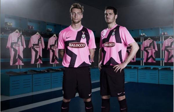 篮球湖人球迷热情支持球队