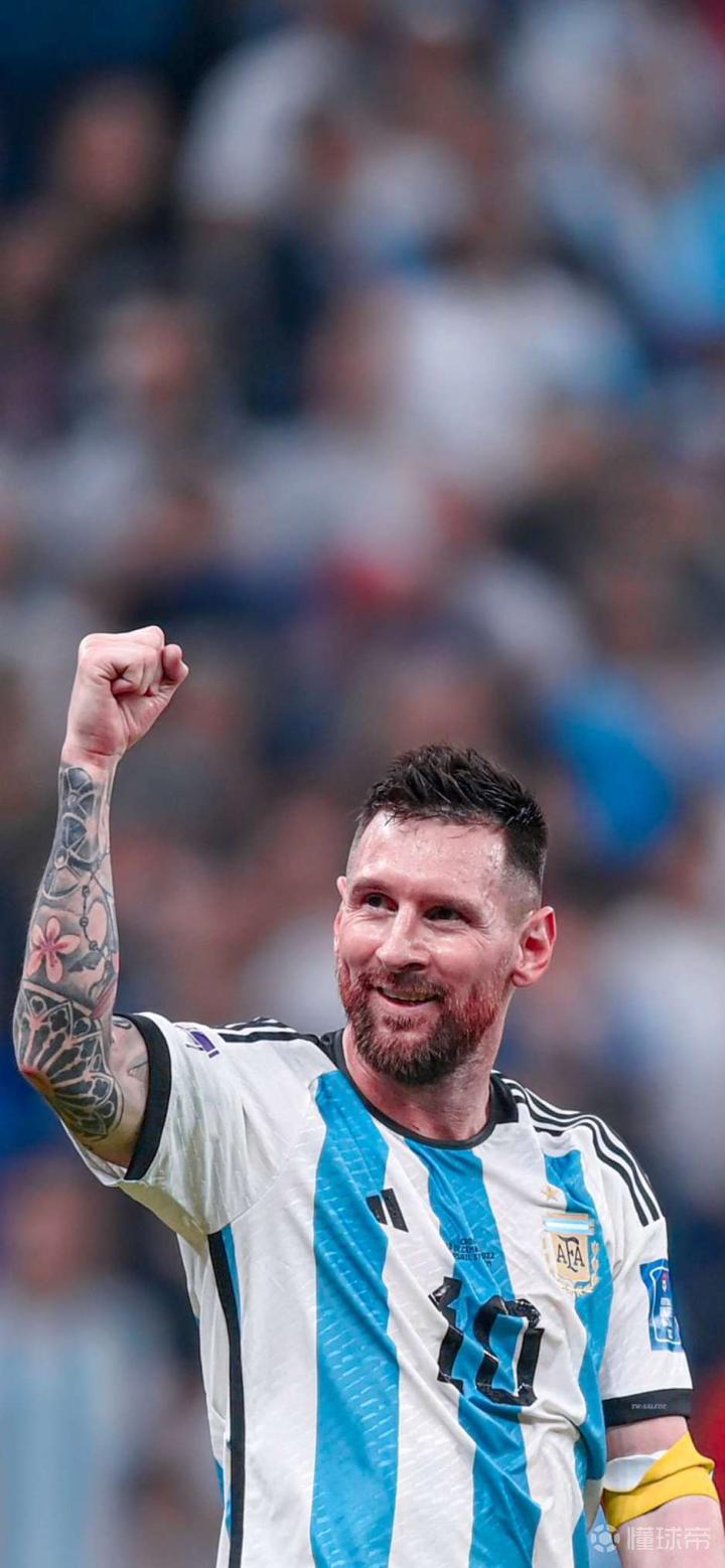 巴里·邦兹在旧金山巨人队完成 400 轰、400 盗，确立其历史地位