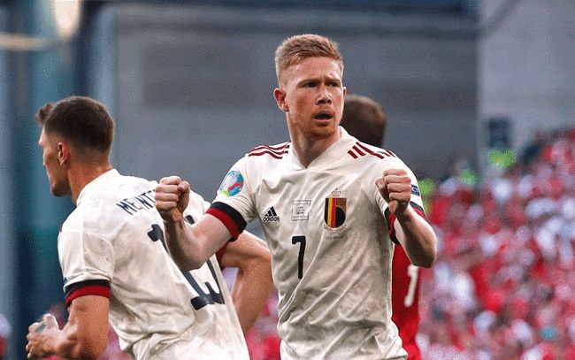 6场6球7助！官方：梅西当选2025赛季美职联季后赛MVP