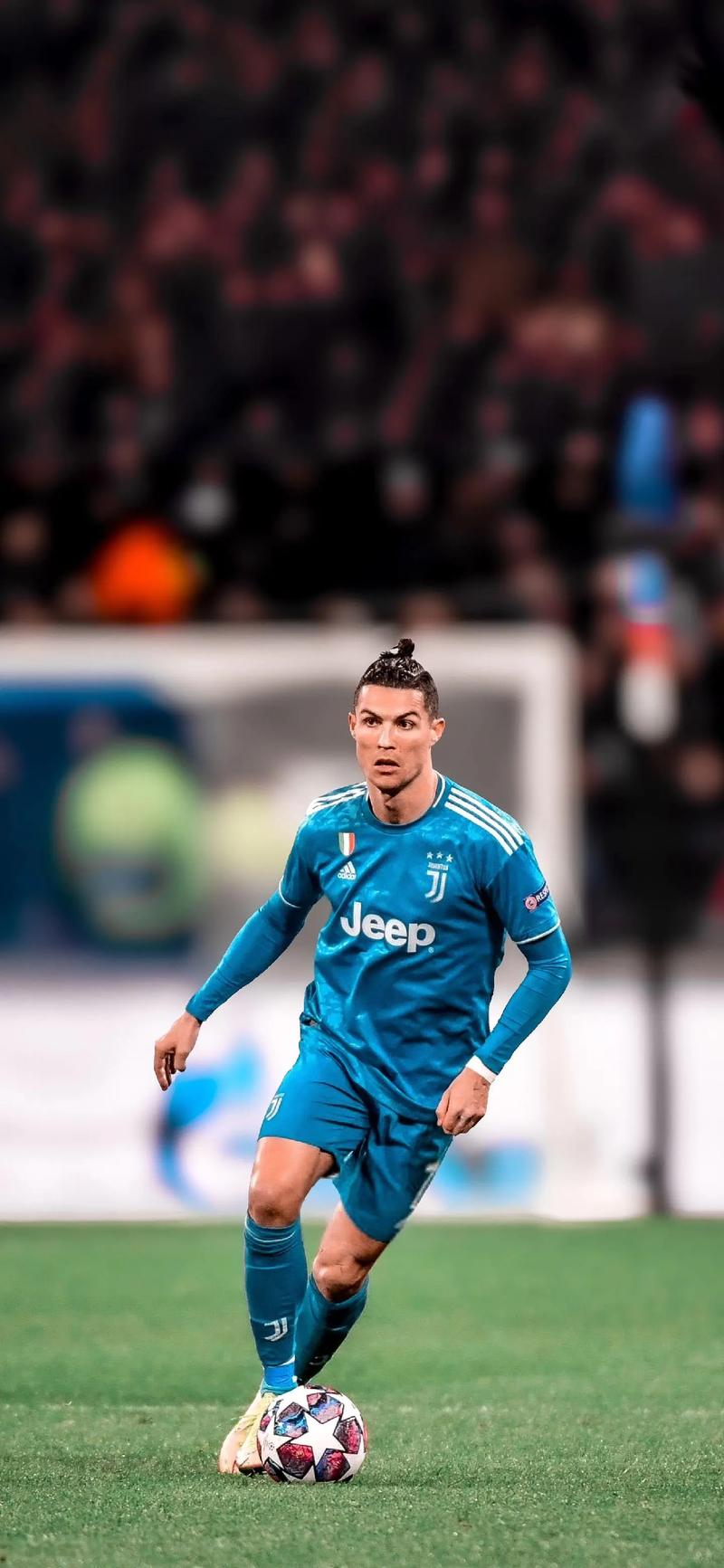 如何看待皇马近况？卡塞米罗：不会为皇马担心，我更担心曼联