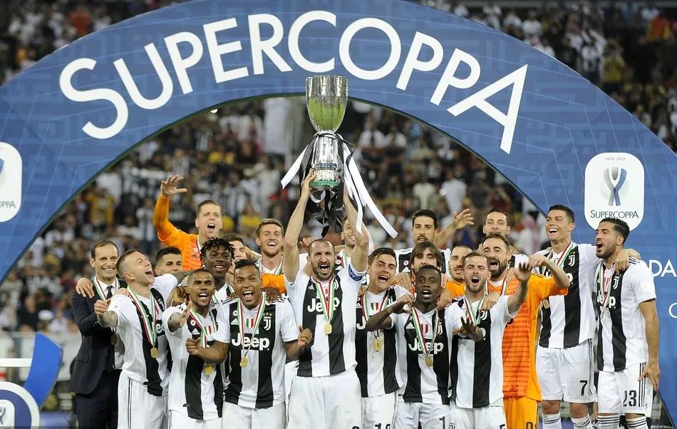 图片报：莱比锡挖了美职联女足主管，成德甲历史首位女性CEO（图片报：莱比锡从美职联挖角女足主管，德甲史上首位女性CEO诞生）