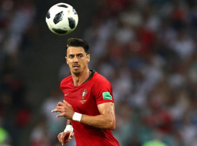 外媒：墨西哥一座世界杯球场附近挖出至少456袋人体遗骸