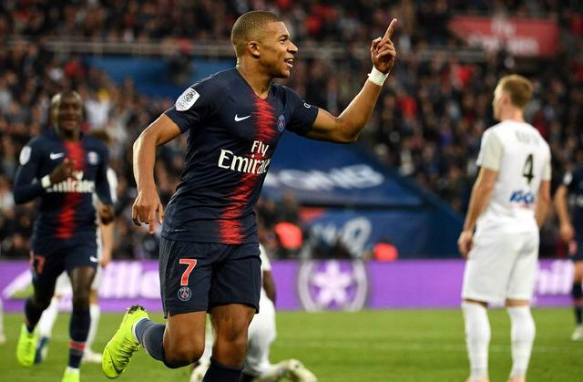 足球联赛赛季最佳射手候选名单揭晓